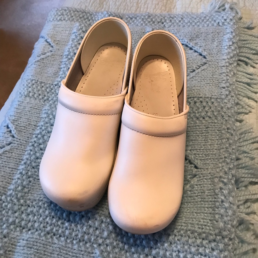 Dansko white shoes